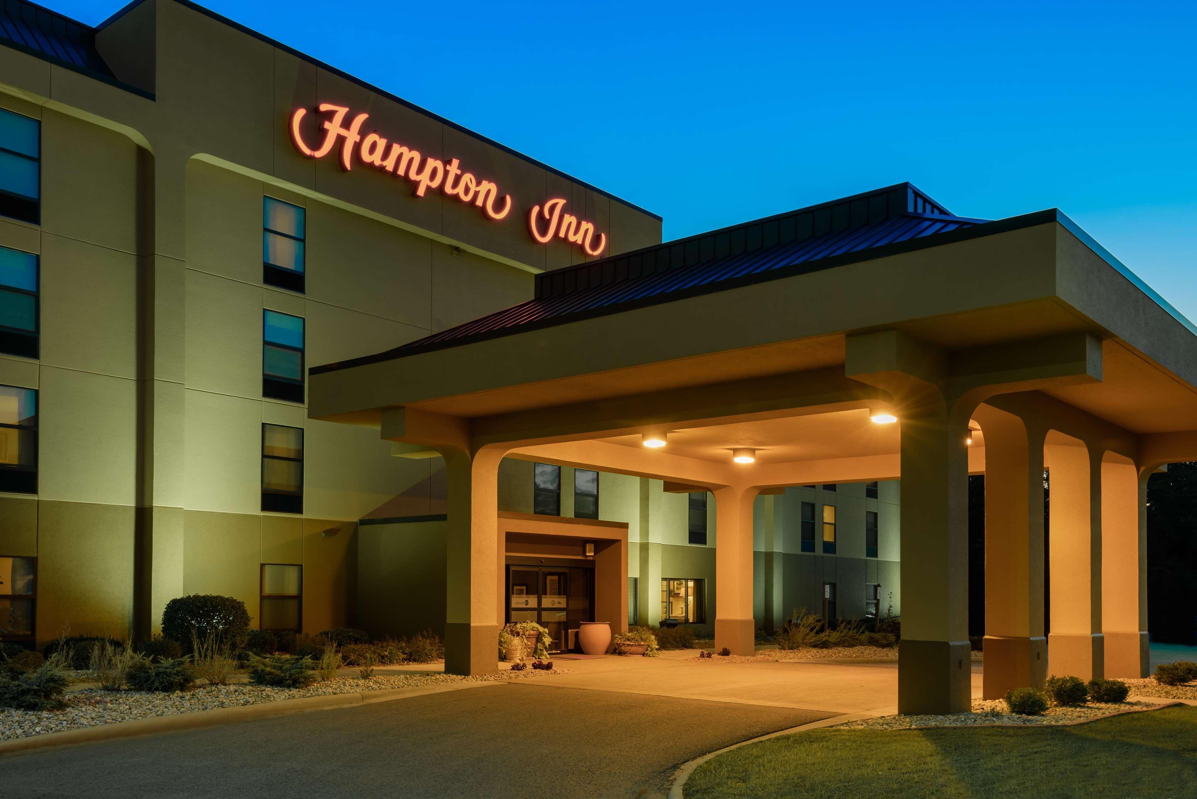 Hampton Inn Mount Vernon Exterior photo